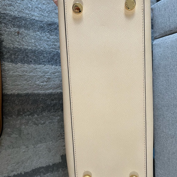 Michael Kors handbag - Picture 7 of 12